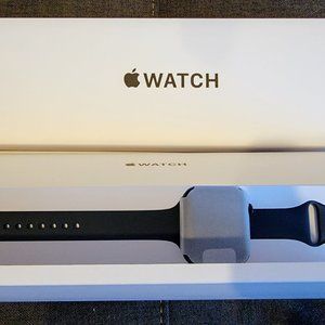 Apple Watch SE, 2nd gen, midnight aluminum case with sport band, 44mm